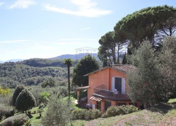 vendesi casa colonica con piscina e giardino lucca - Rustico Via di Mastiano e Gugliano 1024, Lucca - foto 13