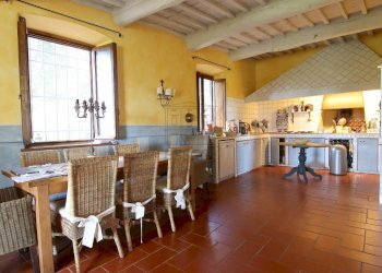 vendesi casa colonica con piscina e giardino lucca - Rustico Via di Mastiano e Gugliano 1024, Lucca - foto 15