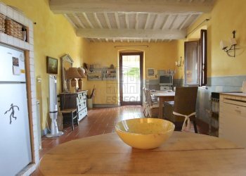 vendesi casa colonica con piscina e giardino lucca - Rustico Via di Mastiano e Gugliano 1024, Lucca - foto 17