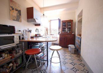 CASA DI PAESE IA04101 (9).JPG - Casale Località Lastrico 7, Pescaglia - foto 9