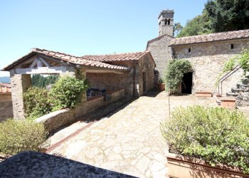 CASA DI PAESE IA04101 (17).JPG - Casale Località Lastrico 7, Pescaglia - foto 17