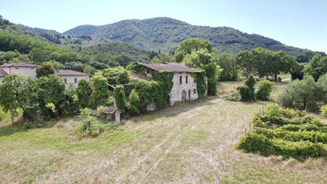 vendesi casa colonica da ritrutturare lucca collin - Casale Via del Cimitero ⅩⅩⅠⅠⅠ 529, Lucca - foto 3