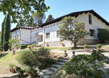 vendesi villa moderna padronale lucca colline DJI_ - Villa Via Parco della Rimembranza 1180/A, Lucca - foto 4