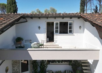 vendesi villa moderna padronale lucca colline DJI_ - Villa Via Parco della Rimembranza 1180/A, Lucca - foto 5