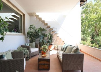 vendesi villa moderna padronale lucca colline IMG_ - Villa Via Parco della Rimembranza 1180/A, Lucca - foto 8