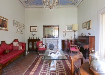 vendesi villa con giardino e limonaia lucca IMG_18 - Villa Via dei Gambarini, Lucca - foto 14