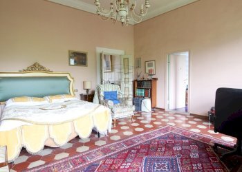 vendesi villa con giardino e limonaia lucca IMG_18 - Villa Via dei Gambarini, Lucca - foto 25