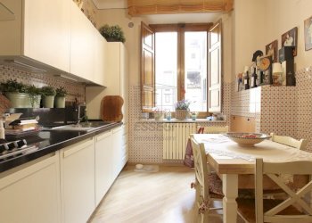 vendesi appartamento centro storico luccaIMG_6785. - Appartamento Piazza San Michele 10, Lucca - foto 12