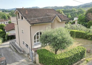 vendesi villetta indipendente con giardino e terra - Casa indipendente Traversa I Via Vecchia della Chiesa 26, Lucca - foto 5