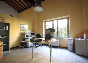 Villa uso ufficio con parcheggio recintato in vend - Ufficio Traversa II Via Luporini 3, Lucca - foto 10