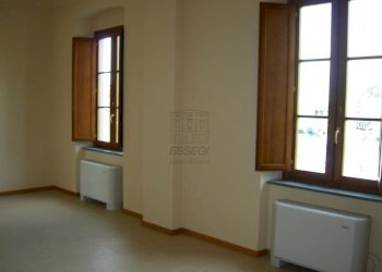 Uffici luminosi e moderni in affitto a lucca (5).j - Office traversa IV 276, Lucca - photo 4