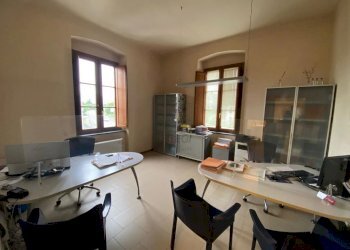 Uffici luminosi e moderni in affitto a lucca (17). - Office traversa IV 276, Lucca - photo 15