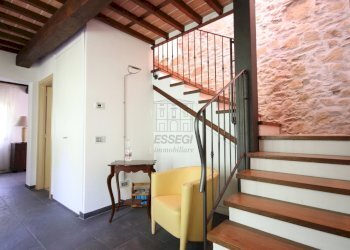 Rustico indipendente immerso nel verde, Lucca (13) - Casa indipendente Via dei Garganetti 314, Lucca - foto 2