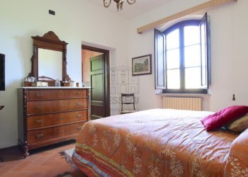 vendesi rustico con podere e vigna lucca colline I - Casale Via della Chiesa XXXI 536, Lucca - foto 8