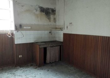 terratetto centrale di corte da ristrutturare (2). - Terratetto - Terracielo Via della Madonnina 13, Lucca - foto 4