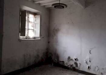 terratetto centrale di corte da ristrutturare (5). - Terratetto - Terracielo Via della Madonnina 13, Lucca - foto 6