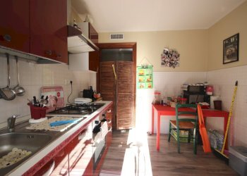 VILLA SINGOLA IA04023 (28).JPG - Villa Viale G. Puccini, S.Anna 1769, Lucca - foto 11