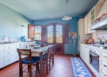 Casale diviso in tre unita abitative  (21).jpeg - Casale Via della Pollicchia 145, Lucca - foto 14