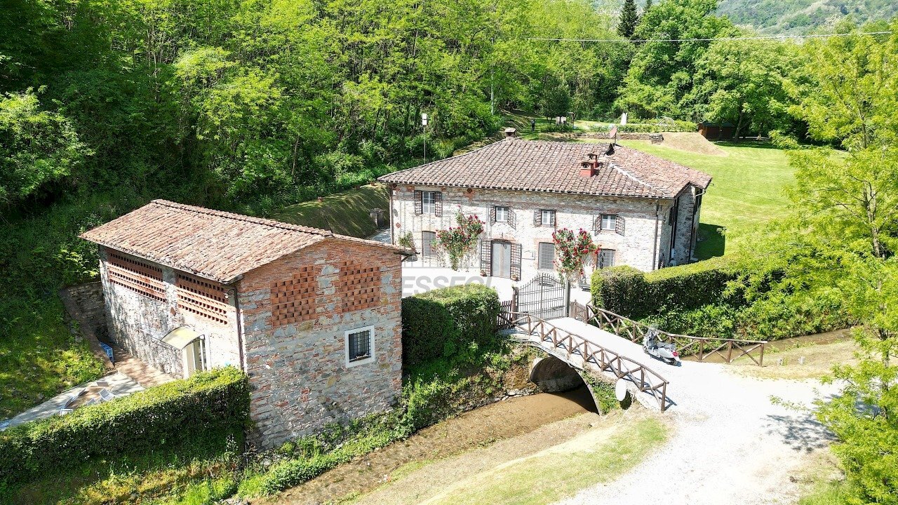 vendesi rustico in pitra con piscina luccaDJI_0092 - Casale Via della Chiesa 22° 9, Lucca - photo 2