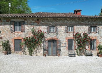 vendesi rustico in pitra con piscina luccaDJI_0066 - Casale Via della Chiesa 22° 9, Lucca - foto 5