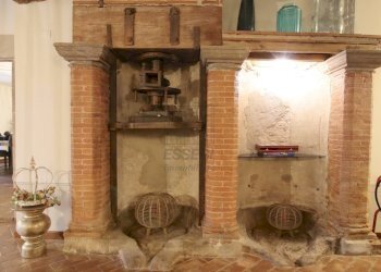 vendesi rustico ristrutturato con piscina luccaIMG - Casale Via della Chiesa 22° 9, Lucca - foto 19