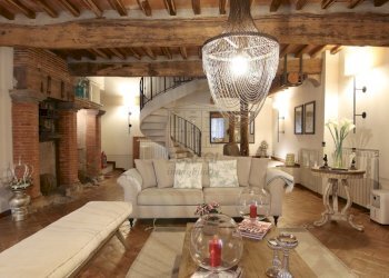 vendesi rustico ristrutturato con piscina luccaIMG - Casale Via della Chiesa 22° 9, Lucca - foto 20