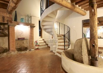 vendesi rustico ristrutturato con piscina luccaIMG - Casale Via della Chiesa 22° 9, Lucca - foto 24