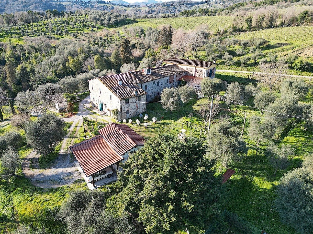 vendesi rustico con giardino lucca collineDJI_0415 - Casale Traversa V Via della Pieve Santo Stefano, Lucca - foto 1