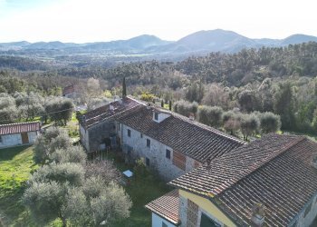 vendesi rustico con giardino lucca collineDJI_0419 - Casale Traversa V Via della Pieve Santo Stefano, Lucca - foto 6