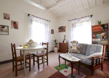 vendesi rustico con giardino lucca collineIMG_3845 - Casale Traversa V Via della Pieve Santo Stefano, Lucca - foto 27