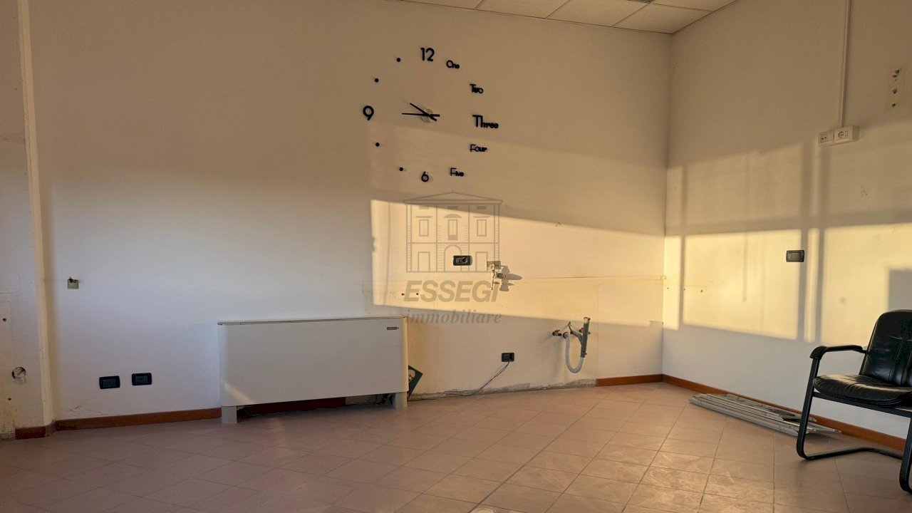 Ufficio zona Arancio  (4).jpg - Ufficio via Domenico Barsocchini 203/A, Lucca - foto 3