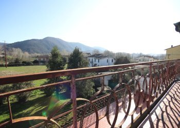 Due appartamenti con giardino e terrazza (40).JPG - Casa indipendente Via Pisana 2140, Lucca - foto 25