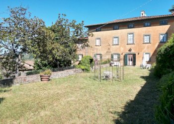 vendesi villa storica lucca capannori collineDJI_0 - Casale Via di matraia, Lucca - foto 1