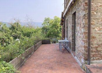 vendesi rustico colline lucchesi ristrutturato IMG - Casale Via della Scogliera 182, Lucca - foto 15