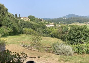 vendesi rustico colline lucchesi ristrutturato IMG - Casale Via della Scogliera 182, Lucca - foto 17