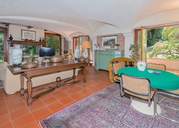 vendesi villa moderna con piscina lucca030.jpg - Villa Via di Moriano, Lucca - foto 22