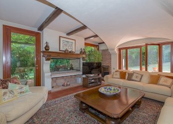 vendesi villa moderna con piscina lucca031.jpg - Villa Via di Moriano, Lucca - foto 23