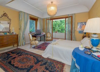 vendesi villa moderna con piscina lucca037.jpg - Villa Via di Moriano, Lucca - foto 28