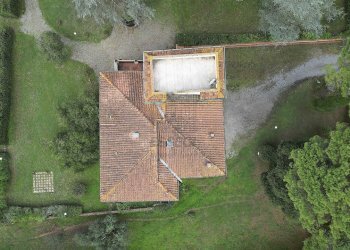 vendesi villa con giardino e terrazza panoramica l - Villa traversa i 248, Lucca - foto 5