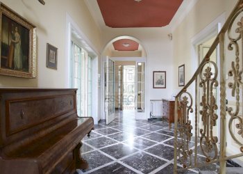 vendesi villa con giardino e terrazza panoramica l - Villa traversa i 248, Lucca - foto 10