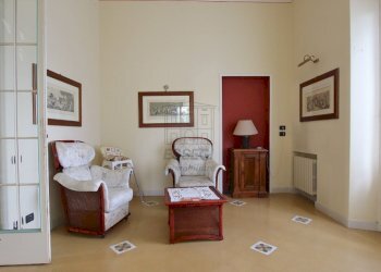 vendesi villa con giardino e terrazza panoramica l - Villa traversa i 248, Lucca - foto 12