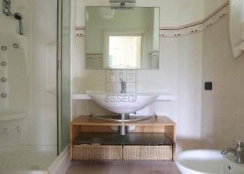 vendesi villa con giardino e terrazza panoramica l - Villa traversa i 248, Lucca - foto 19