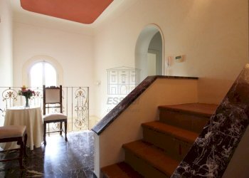 vendesi villa con giardino e terrazza panoramica l - Villa traversa i 248, Lucca - foto 28