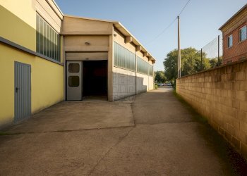 UF03738b.png - Locale Commerciale Via Sarzanese 703, Lucca - foto 3