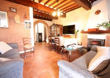 Appartamento vicino Lucca IA03985 (3).JPG - Quadrilocale Via per Camaiore 18, Lucca - foto 1