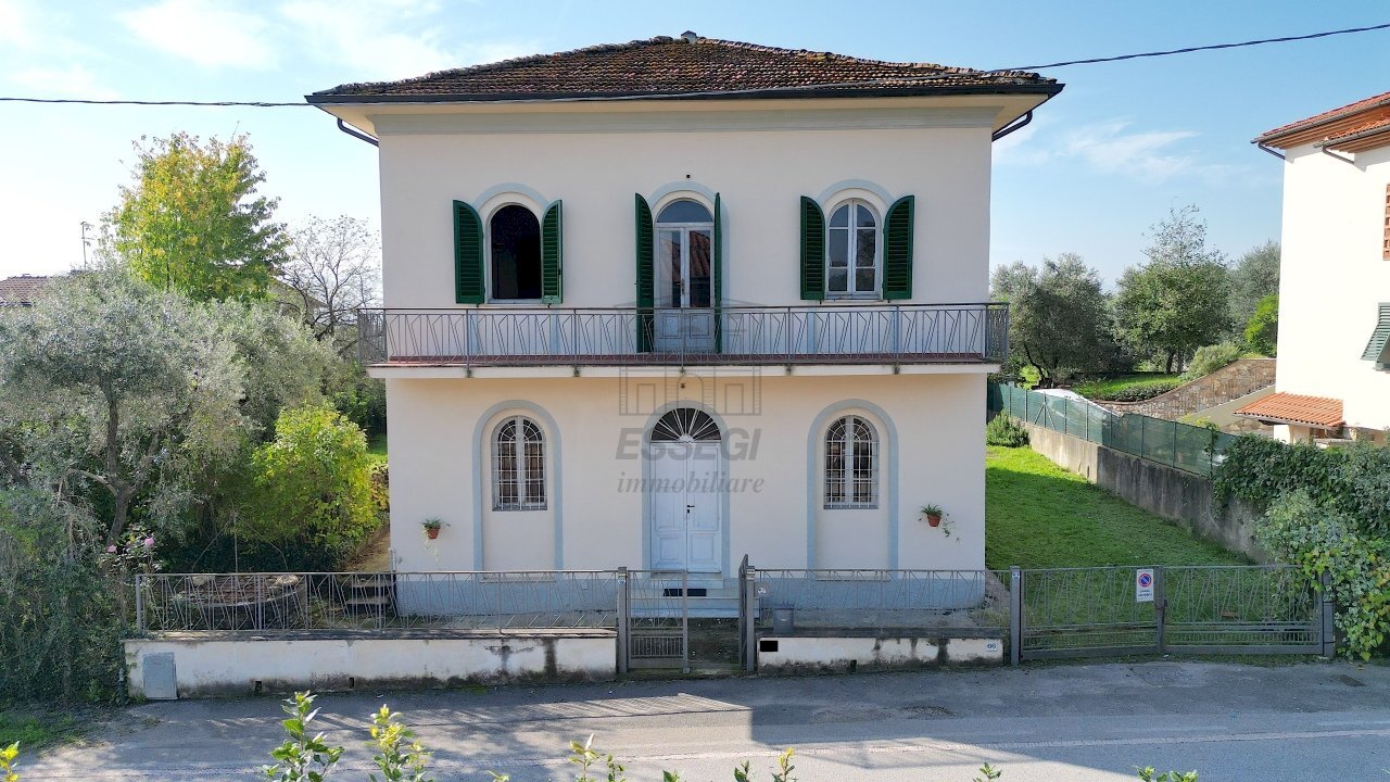 vendesi villetta indipendente montecarloDJI_0430.J - Villa Via Cercatoia Alta, Montecarlo - foto 1