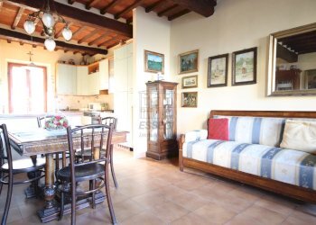 Terratetto con giardino e garage (27).JPG - Townhouse Strada Comunale di Vorno 105, Capannori - photo 2