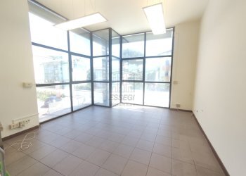 FONDO USO UFFICIO - UF01567 (5).jpg - Ufficio Via Sant'Anna 38, Lucca - foto 5