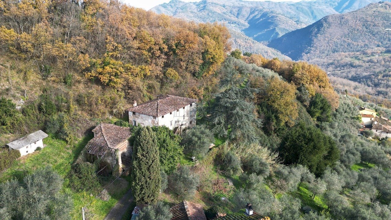 vendesi rustico con giardino lucca DJI_0560.JPG - Casale via del brennero  1950, Lucca - foto 1