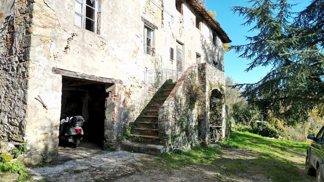 vendesi rustico con giardino lucca DJI_0573.JPG - Casale via del brennero 1950, Lucca - foto 2